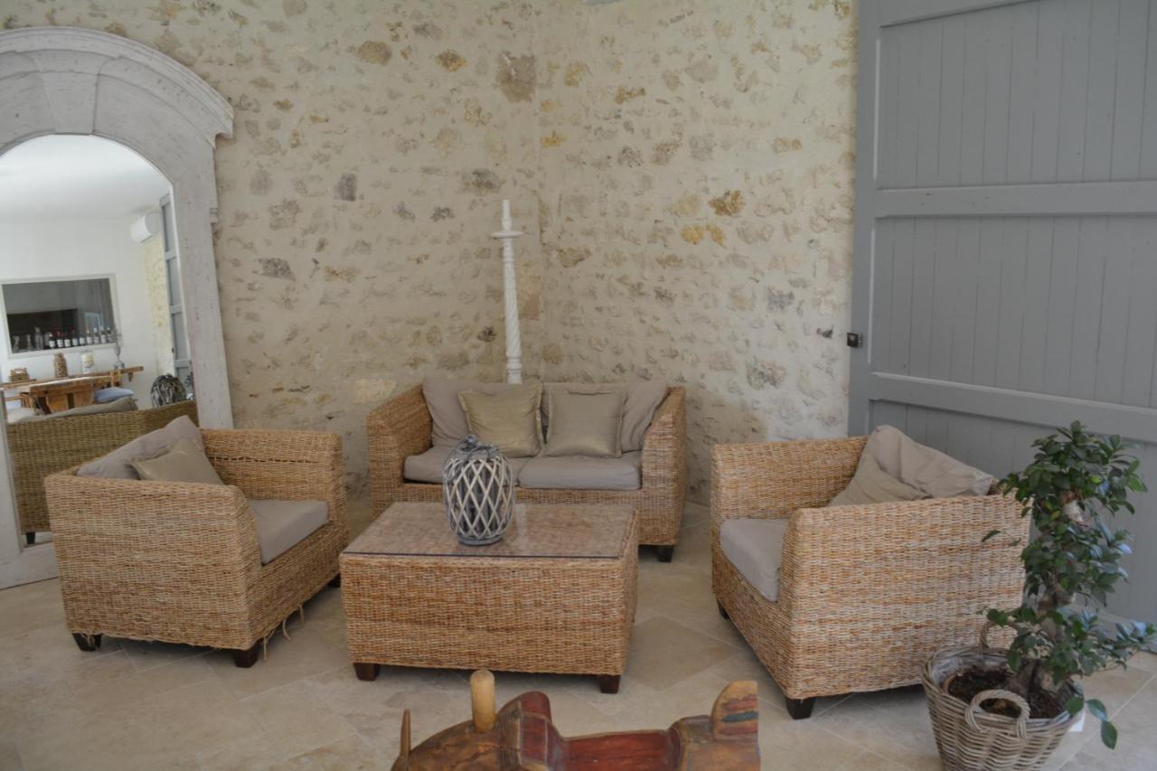 La Cabanne Bed and Breakfast Saint-Martin-Lacaussade Buitenkant foto